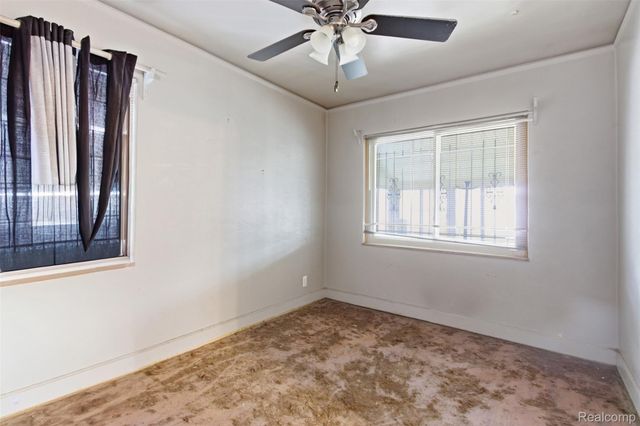 17206 Snowden Street, Detroit, MI 48235