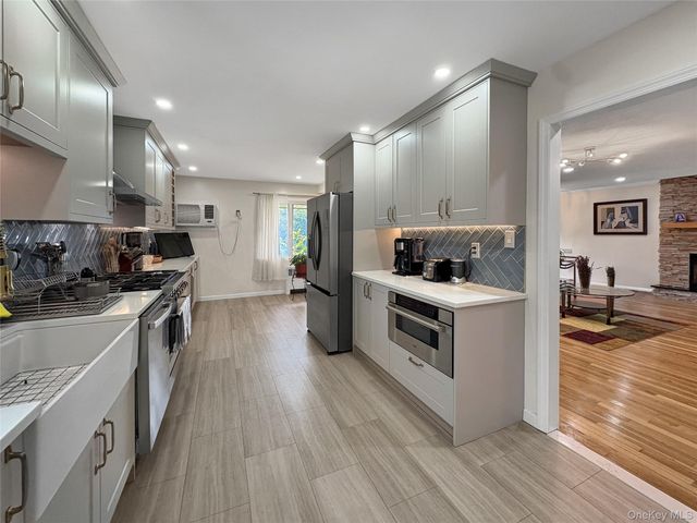 94 Massapequa Avenue, Massapequa, NY 11758