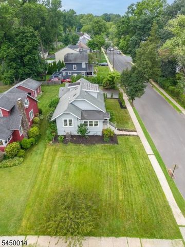 36 Minton Ave, Chatham Boro, NJ 07928