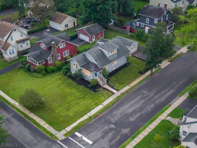 36 Minton Ave, Chatham Boro, NJ 07928