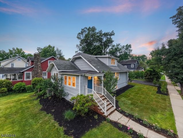 36 Minton Ave, Chatham Boro, NJ 07928