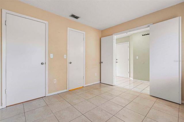 5002 PENNSBURY DRIVE, Tampa, FL 33624