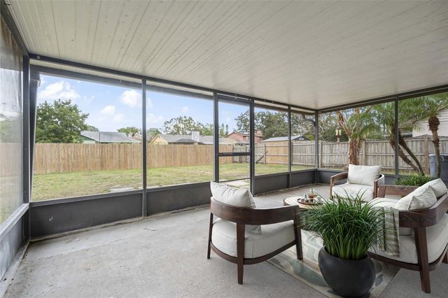 5002 PENNSBURY DRIVE, Tampa, FL 33624