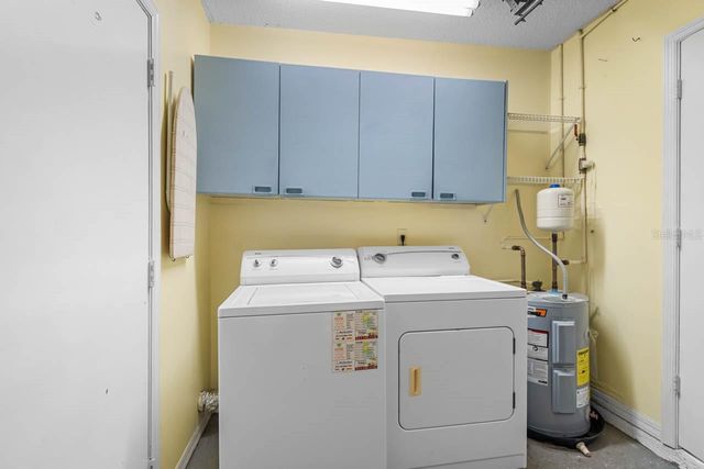 2125 HAILSTONE CIRCLE, Sun City Center, FL 33573