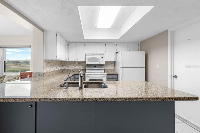 2125 HAILSTONE CIRCLE, Sun City Center, FL 33573