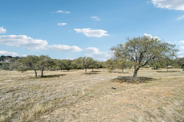 3100 Kahala Sunset DR, Spicewood, TX 78669