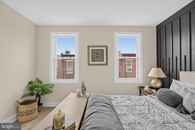 831 LIVINGSTON ST, Philadelphia, PA 19125