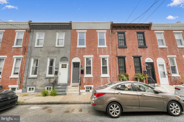 831 LIVINGSTON ST, Philadelphia, PA 19125