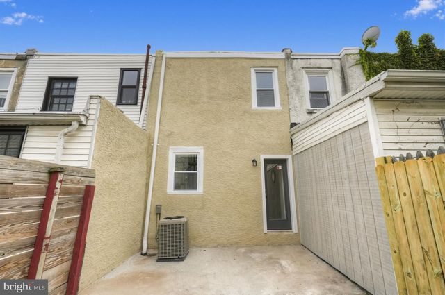 831 LIVINGSTON ST, Philadelphia, PA 19125
