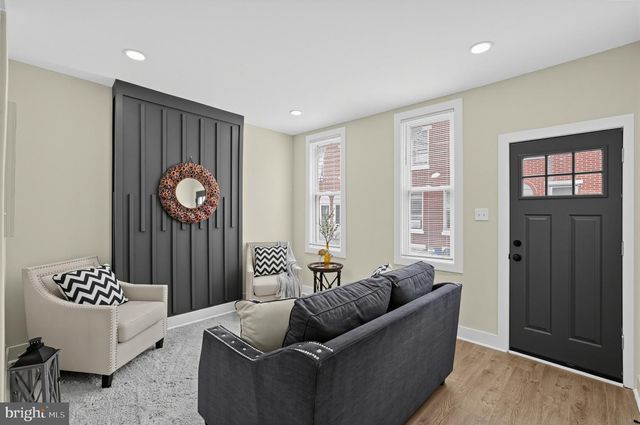 831 LIVINGSTON ST, Philadelphia, PA 19125