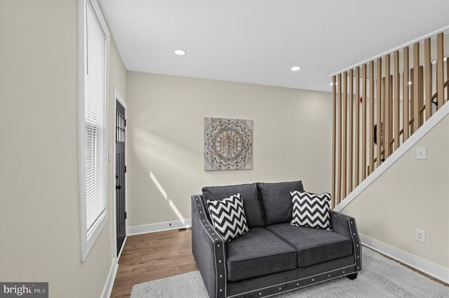 831 LIVINGSTON ST, Philadelphia, PA 19125