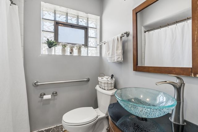 7738 W Clarence Avenue, Chicago, IL 60631
