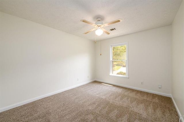 555 Heritage Woods Drive NE, Dacula, GA 30019