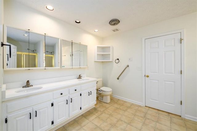 555 Heritage Woods Drive NE, Dacula, GA 30019