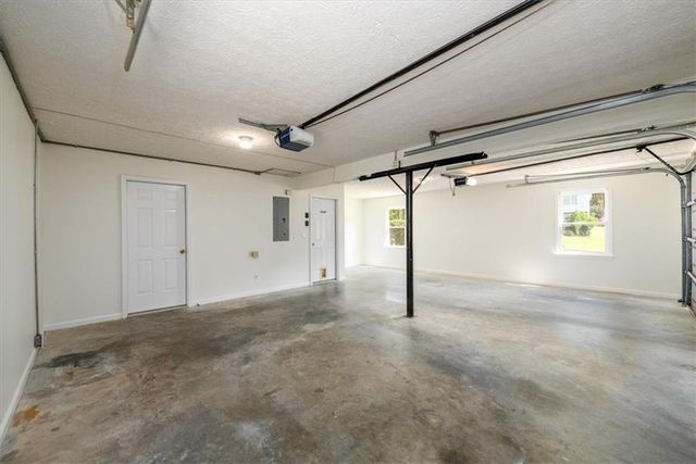 555 Heritage Woods Drive NE, Dacula, GA 30019