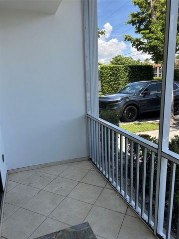 180 Cypress Club Dr 814, Pompano Beach, FL 33060