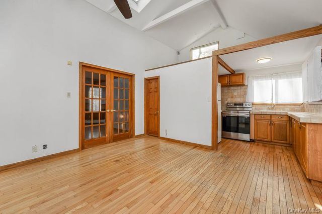 356 Oakleigh Avenue 17, Calverton, NY 11933