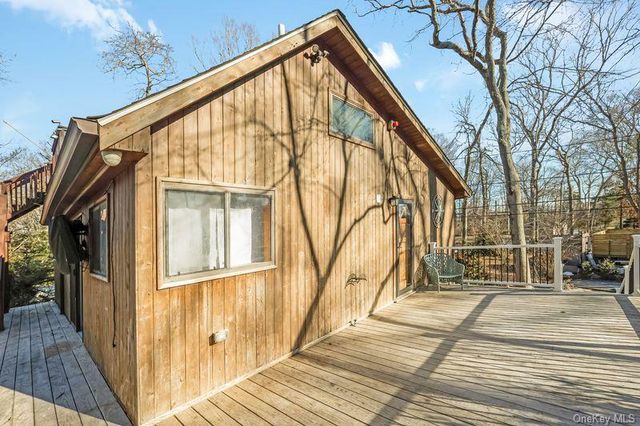 356 Oakleigh Avenue 17, Calverton, NY 11933