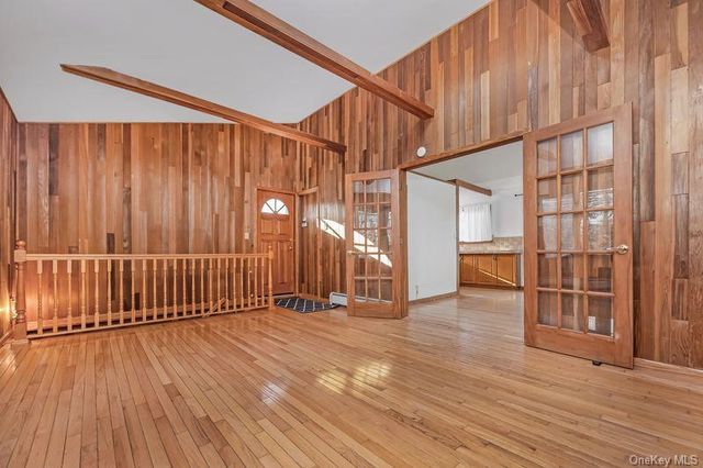 356 Oakleigh Avenue 17, Calverton, NY 11933