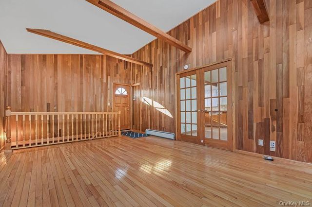 356 Oakleigh Avenue 17, Calverton, NY 11933