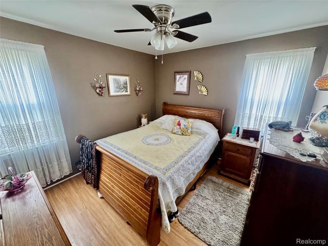 1930 Leblanc Avenue, Lincoln Park, MI 48146