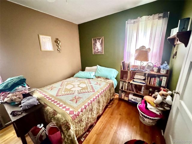 1930 Leblanc Avenue, Lincoln Park, MI 48146