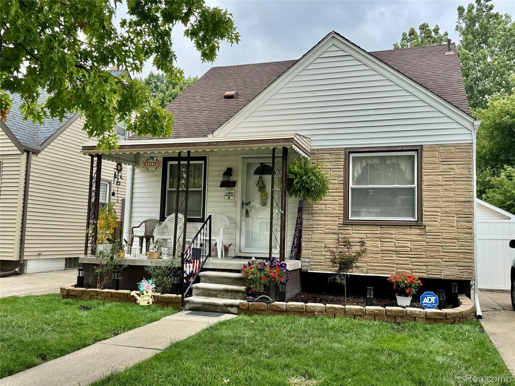 1930 Leblanc Avenue, Lincoln Park, MI 48146