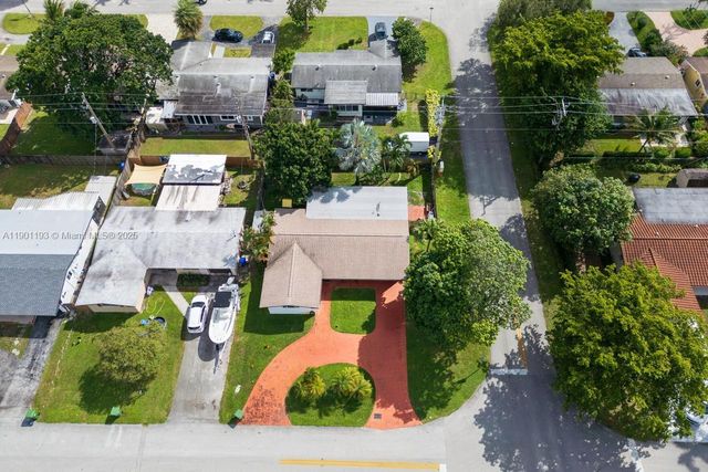 8740 NW 11th St, Pembroke Pines, FL 33024