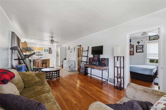 1630 Gordon Street, Port Huron, MI 48060