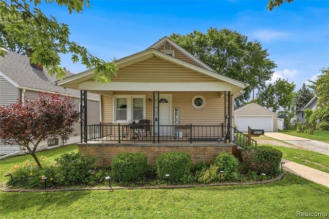1630 Gordon Street, Port Huron, MI 48060
