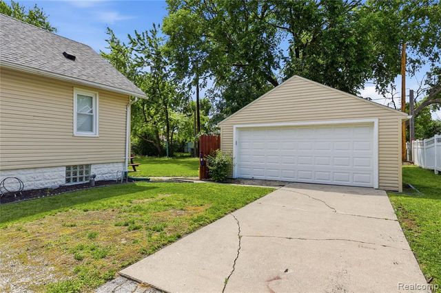 1630 Gordon Street, Port Huron, MI 48060