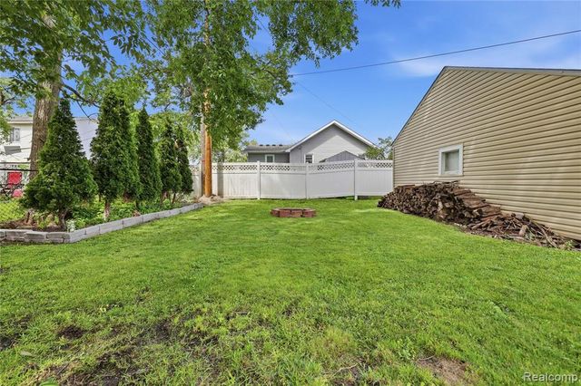 1630 Gordon Street, Port Huron, MI 48060
