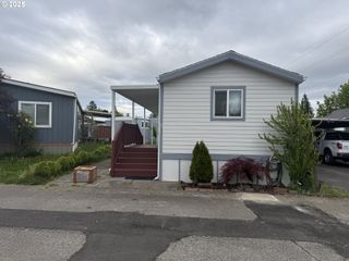 13045 Se STARK St 124, Portland, OR 97233