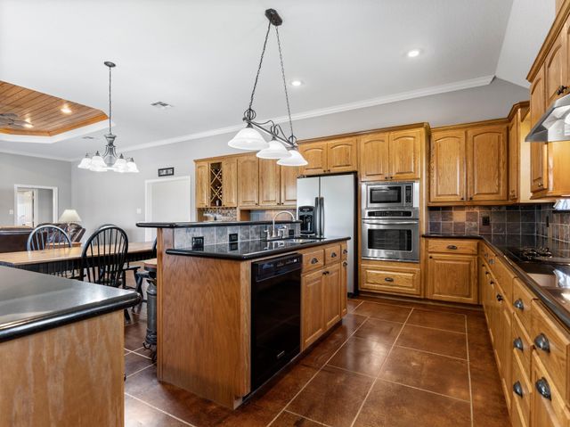 10630 Brinkmeyer Road, Needville, TX 77461