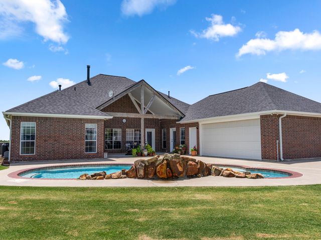 10630 Brinkmeyer Road, Needville, TX 77461