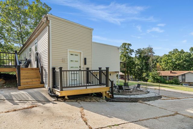 2016 LOVEJOY LN, Columbia, MO 65202