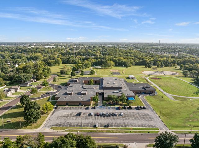 2016 LOVEJOY LN, Columbia, MO 65202