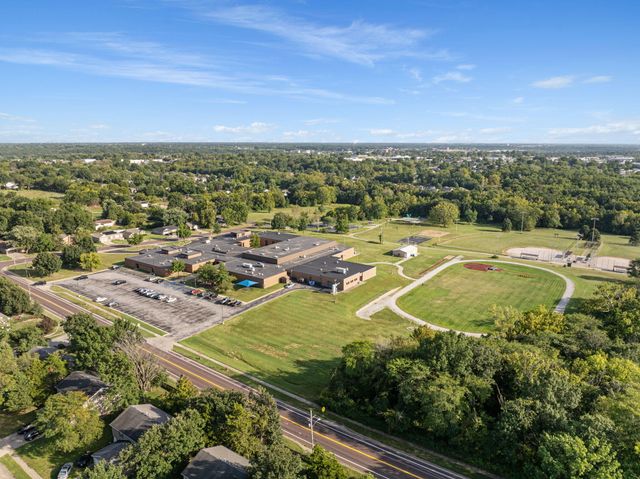 2016 LOVEJOY LN, Columbia, MO 65202