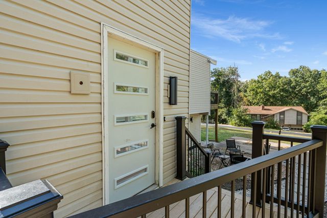 2016 LOVEJOY LN, Columbia, MO 65202