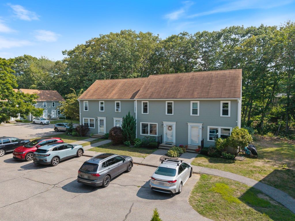 60 Brown Street 14, Kennebunk, ME 04043 — photo 2