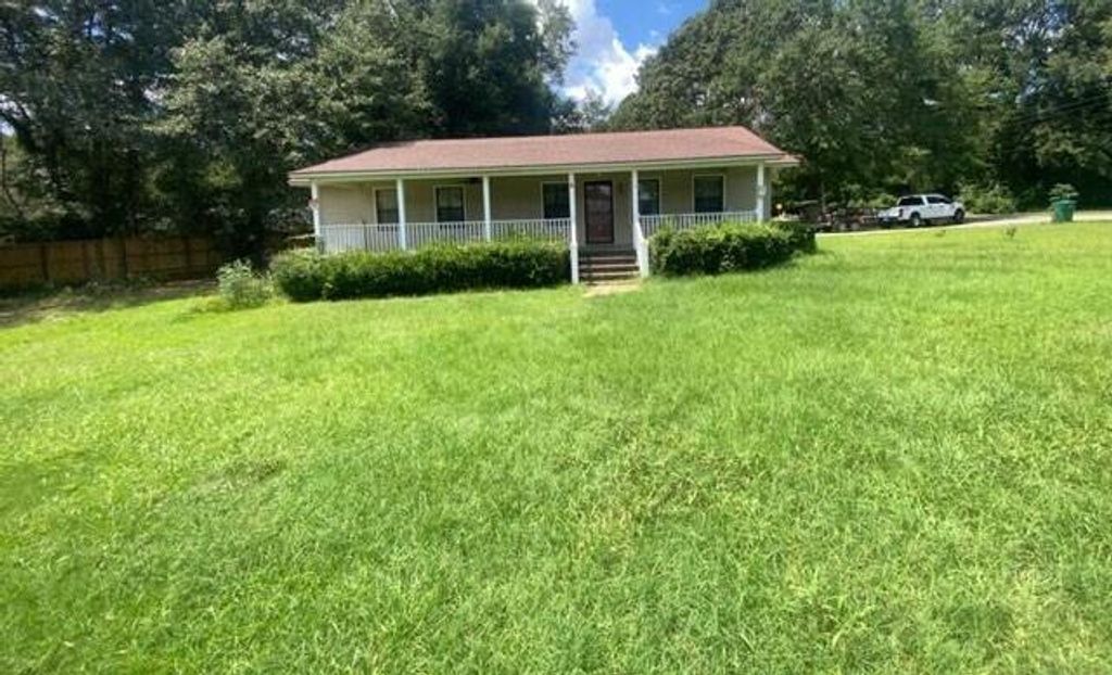 3 Duvalle Street, Summerton, SC 29148