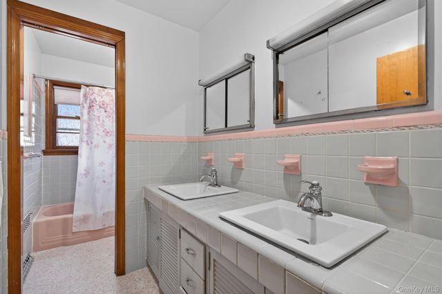 152 Old State Road, Highland Falls, NY 10928