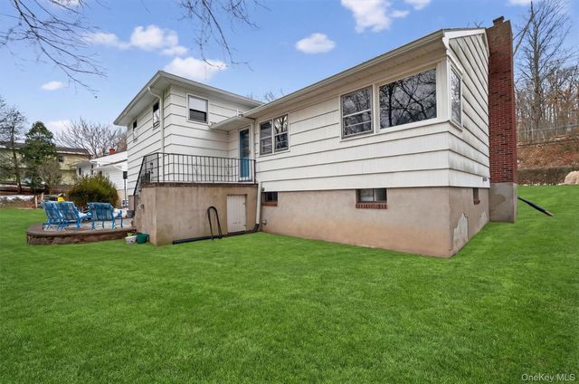 152 Old State Road, Highland Falls, NY 10928