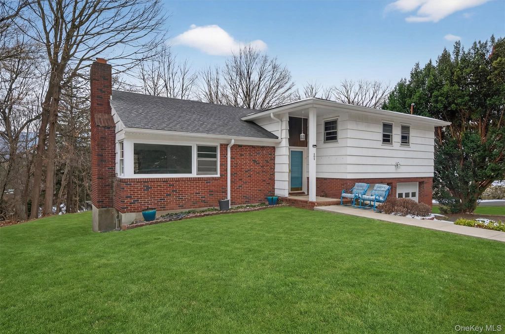 152 Old State Road, Highland Falls, NY 10928