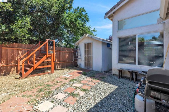 5059 Glenhollow Way, Antioch, CA 94531