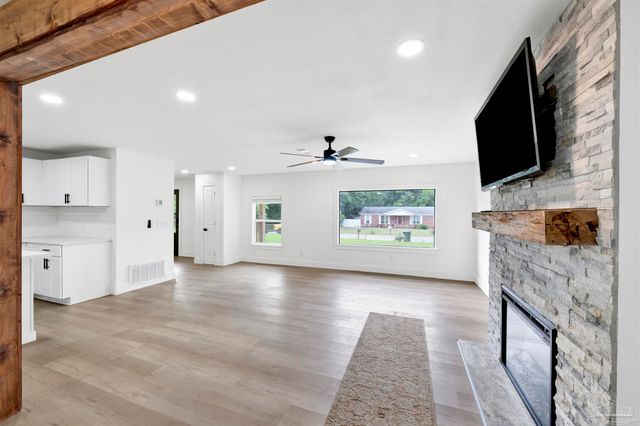 2344 Frazier St, Pensacola, FL 32514