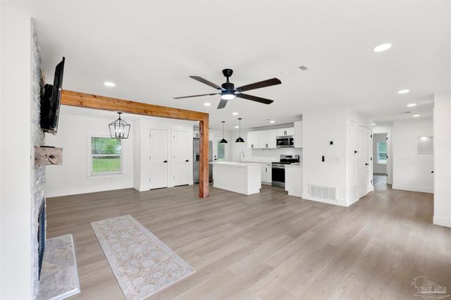 2344 Frazier St, Pensacola, FL 32514