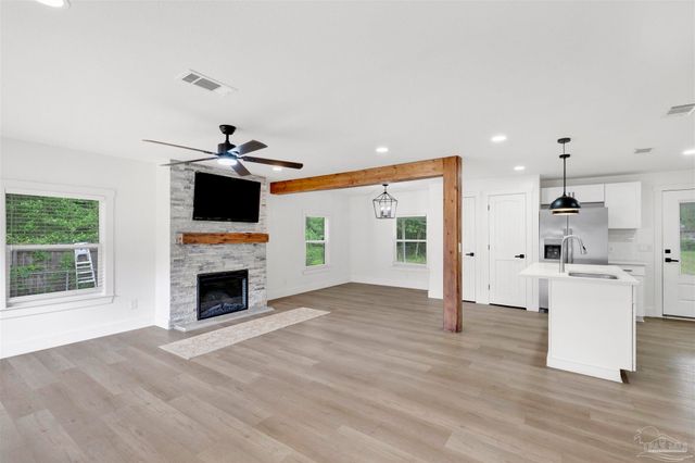 2344 Frazier St, Pensacola, FL 32514