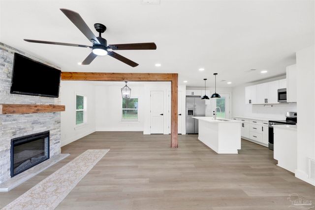 2344 Frazier St, Pensacola, FL 32514