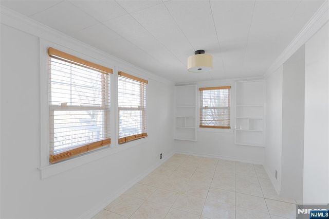 365 Rockledge Place, Teaneck, NJ 07666